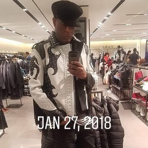 Meet your Posher, Kaseem